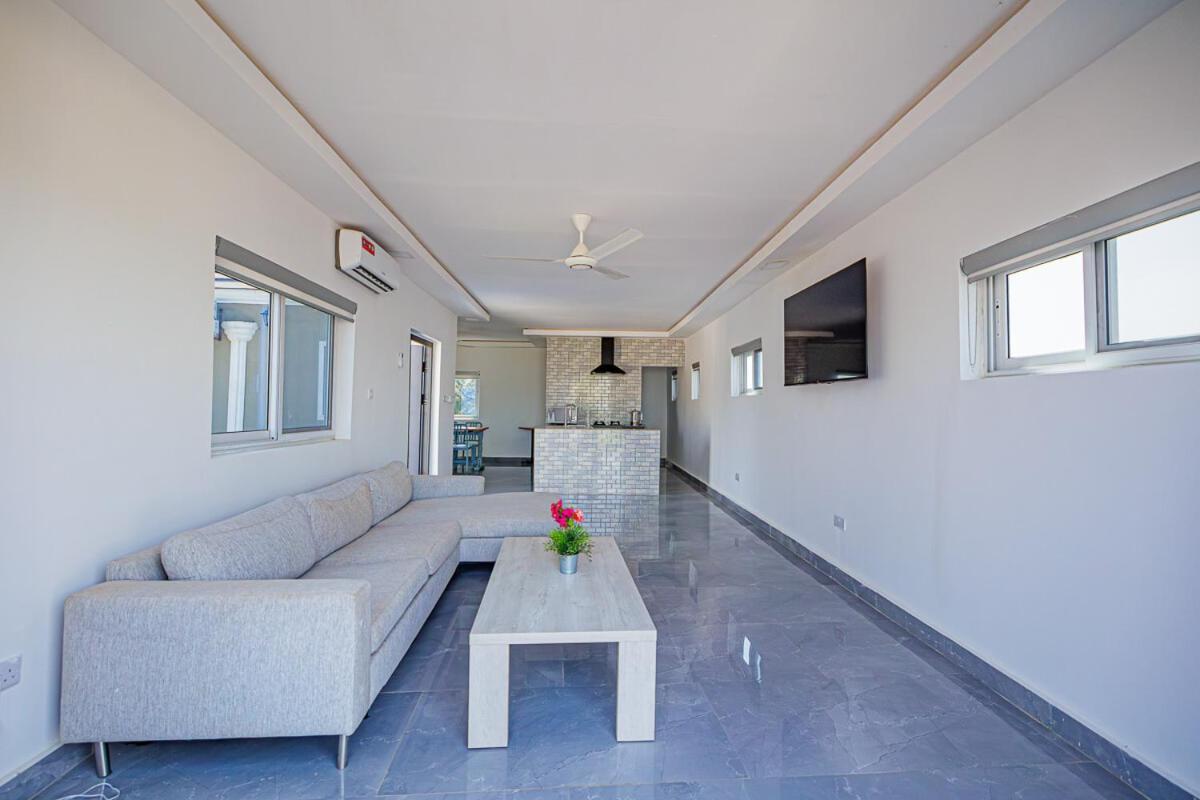 Ocean Villa Heights Brufut Exterior photo